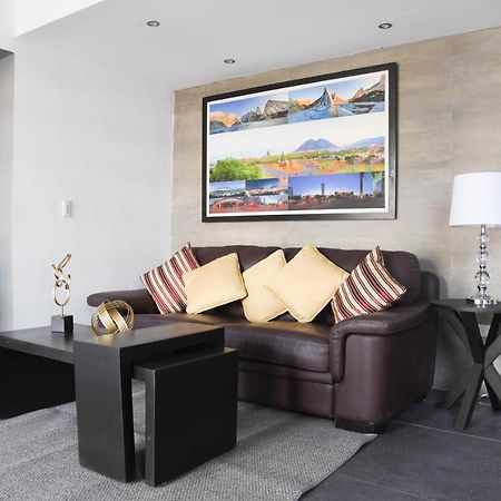 Casa Moderna Equipada Como En Pequeno Hotel Hab 4 Monterrey Zewnętrze zdjęcie